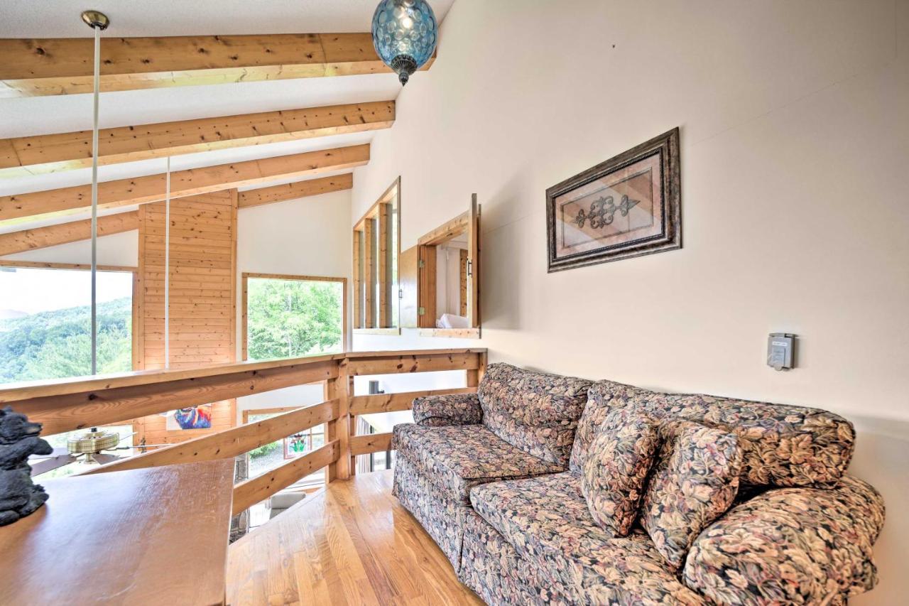 Vibrant Bryson City Home With Mtn Views And Deck! Extérieur photo